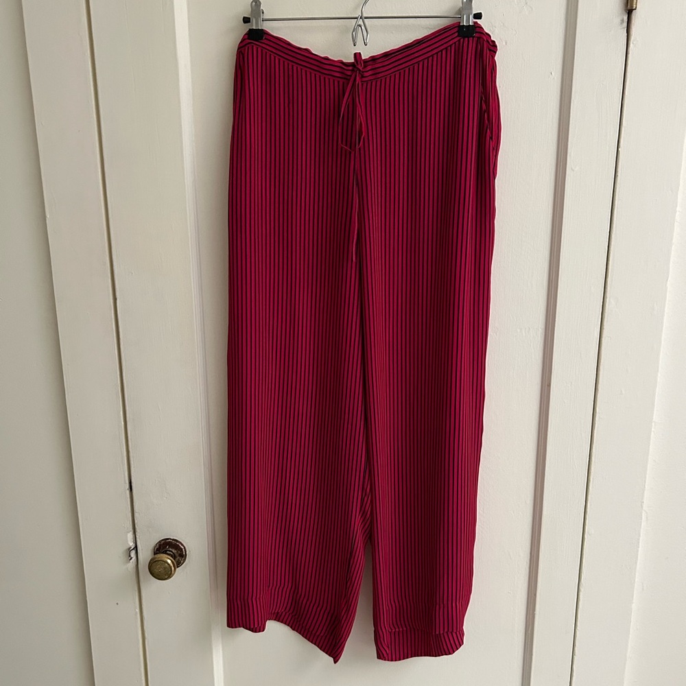 Alembika red silk pants, US size 8-10, lightweight, great for travel